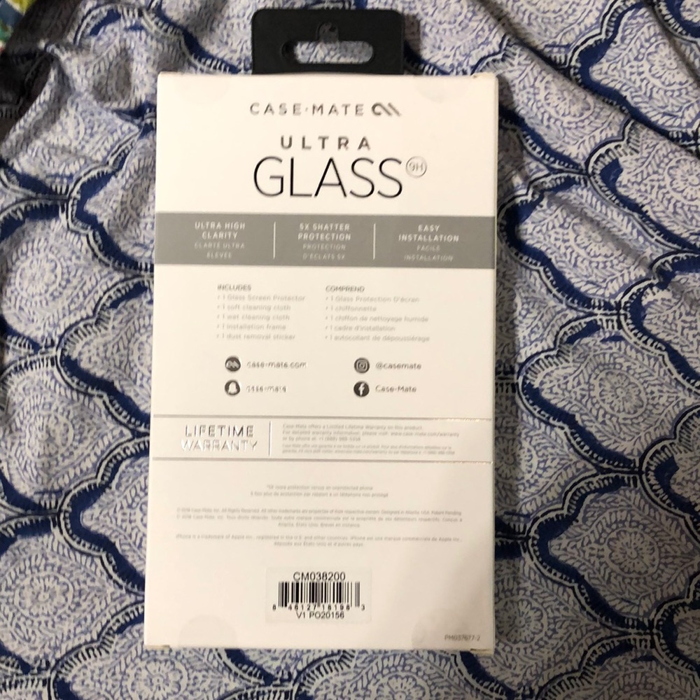iPhone XS Max Screen Protector - Picture 2 of 2